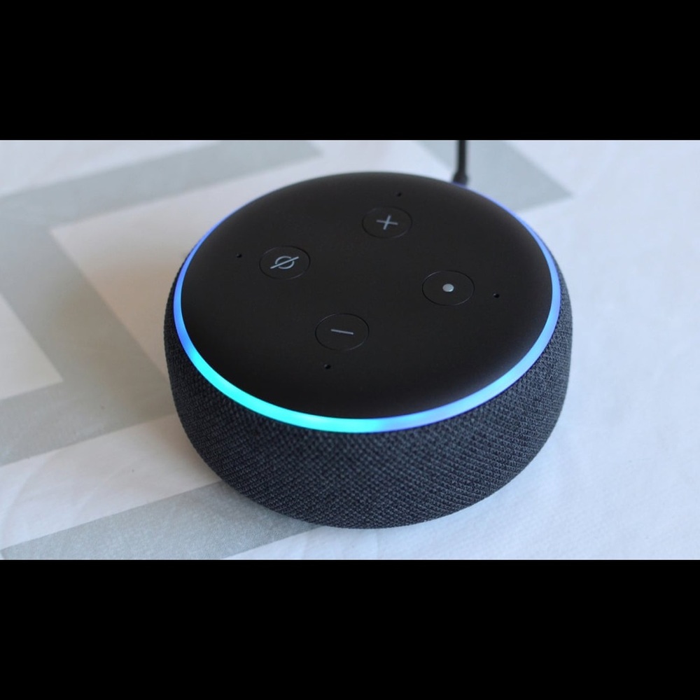 Amazon Echo Dot (3rd Gen) -chord included